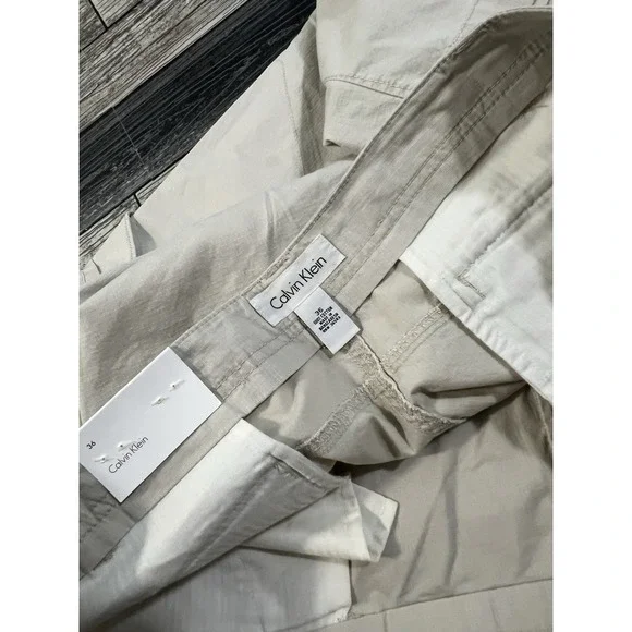 Calvin Klein Gray Capris - Picture 3 of 5